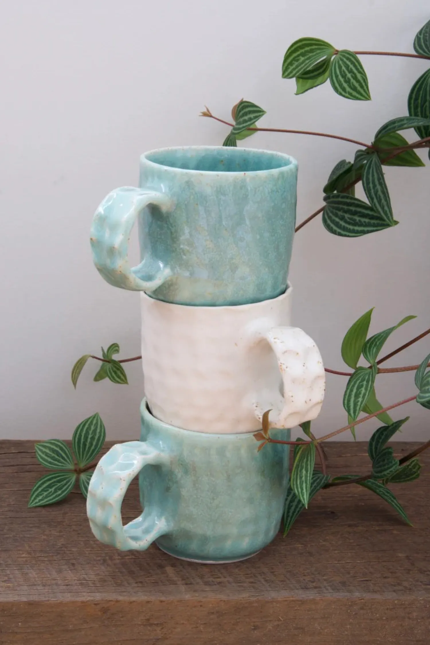 Mudhavi Dinosaur Mug Speckled