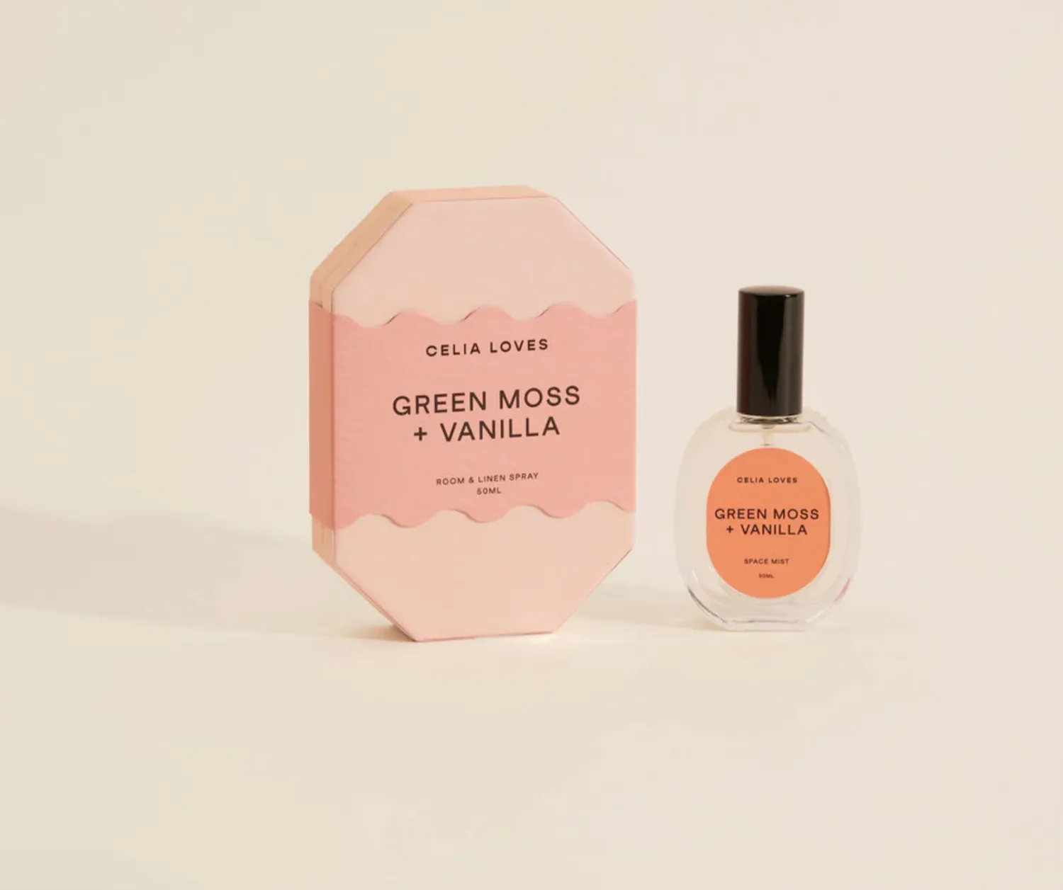 Celia Loves Green Moss + Vanilla Space Mist