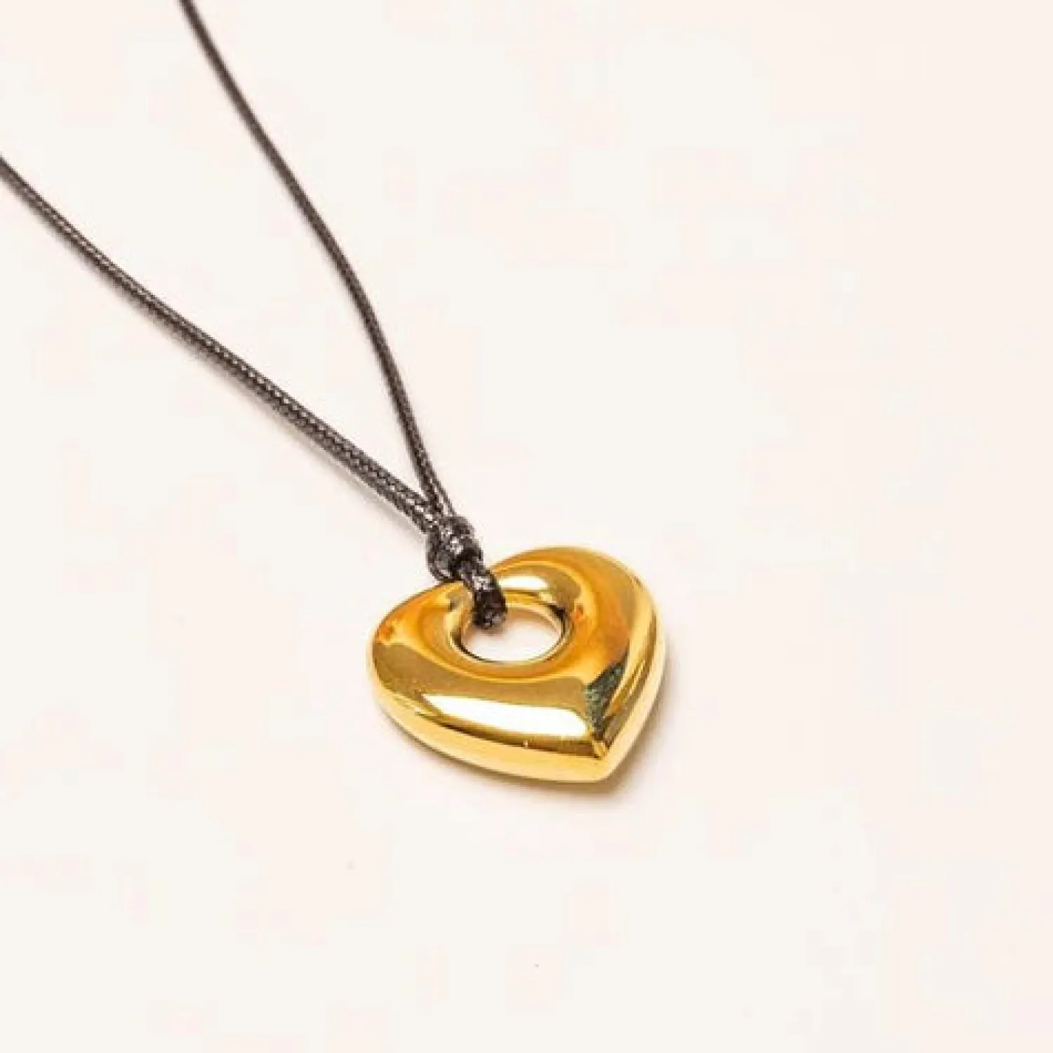 Women We Are Emte Heart Pendant Necklace In Gold