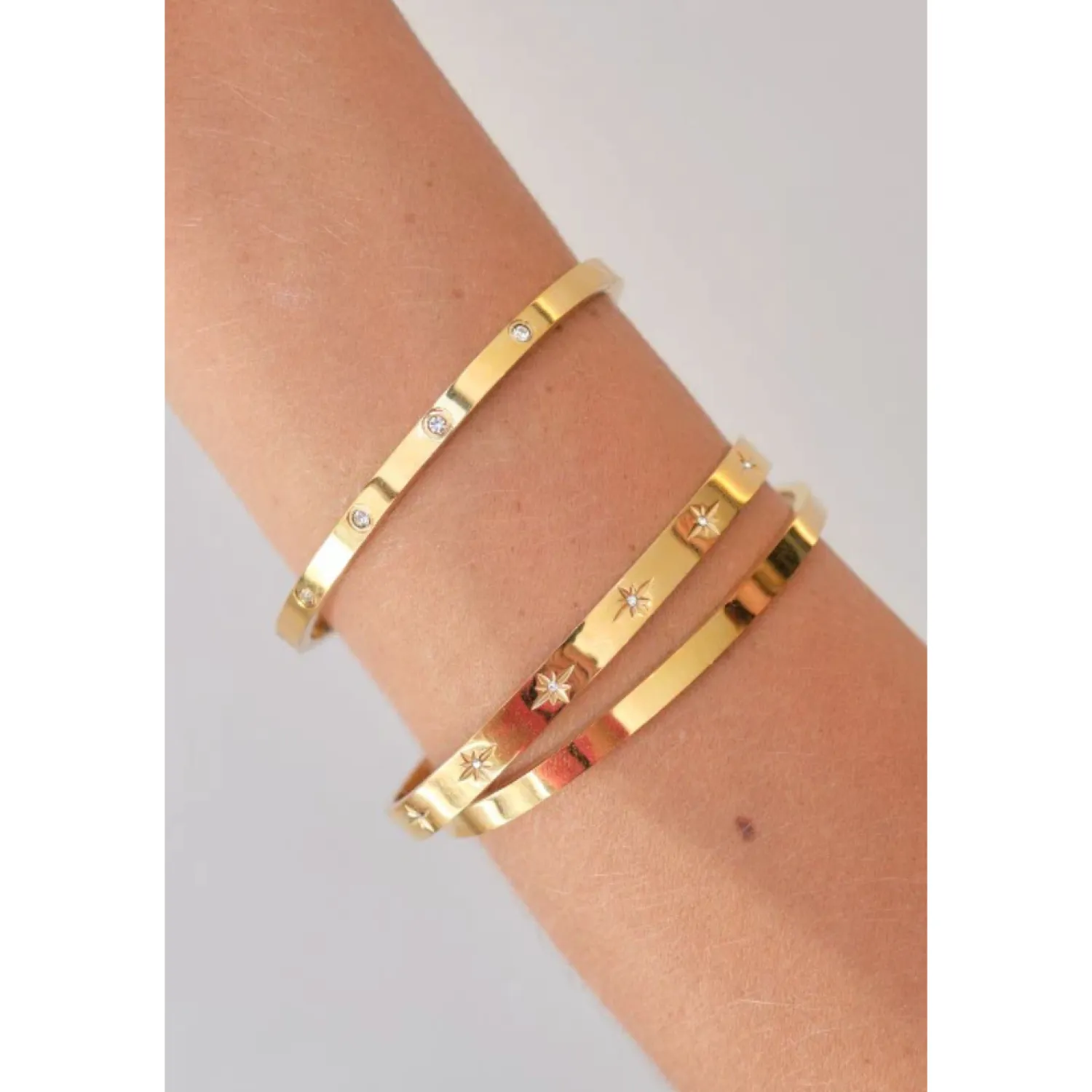 Women Love From Lilou Odette Bangle - Gold