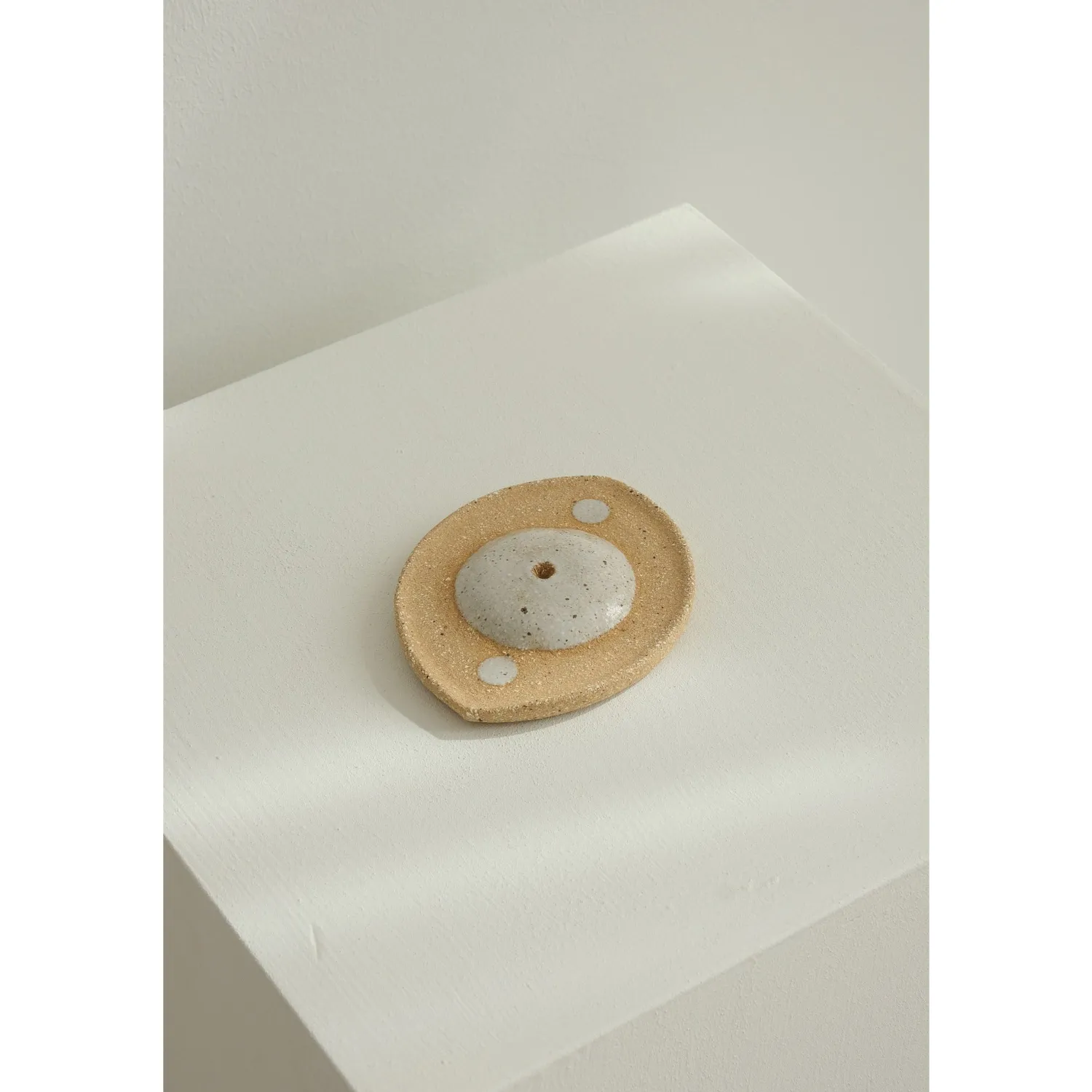 Rachel Charge Seer Incense Holder - Sand/White